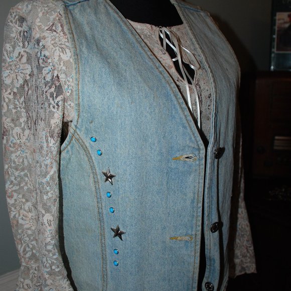 1980s Vintage vest - Picture 2 of 5